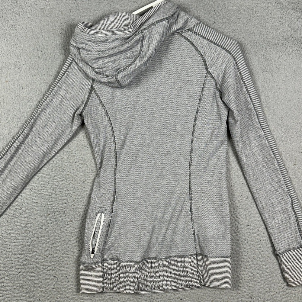 Lululemon Sweatshirt Womens 4 Grey White Stripes Pullover Sweatshirt Long Sleeve - Picture 3 of 8